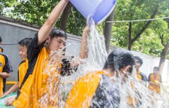 <b>夏日一股清流丨水槍大賽 樂在萬通</b>