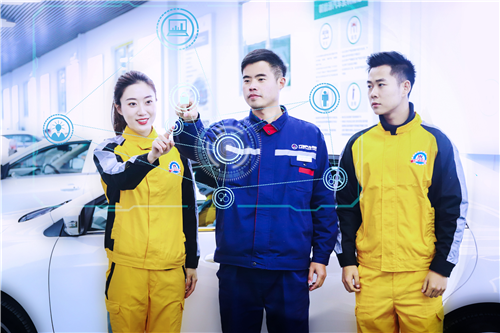 <b>萬億級(jí)車聯(lián)網(wǎng)時(shí)代已經(jīng)到來，萬通汽車重磅推出</b>