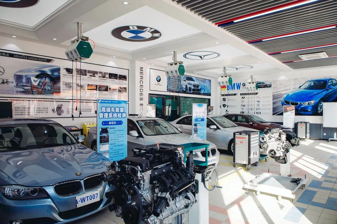 <b>【專業推薦】互聯網+汽車新能源工程師專業</b>